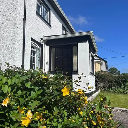 Beautiful With Gardens, Patio & Fireplace * Dromahair