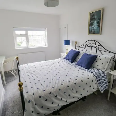 Beautiful With Gardens, Patio & Fireplace * Dromahair
